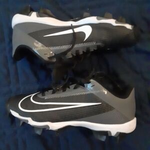 Nike Boys fastflex cleats